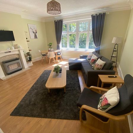 Spacious Guest Flat Near Roundhay Park 리즈 외부 사진