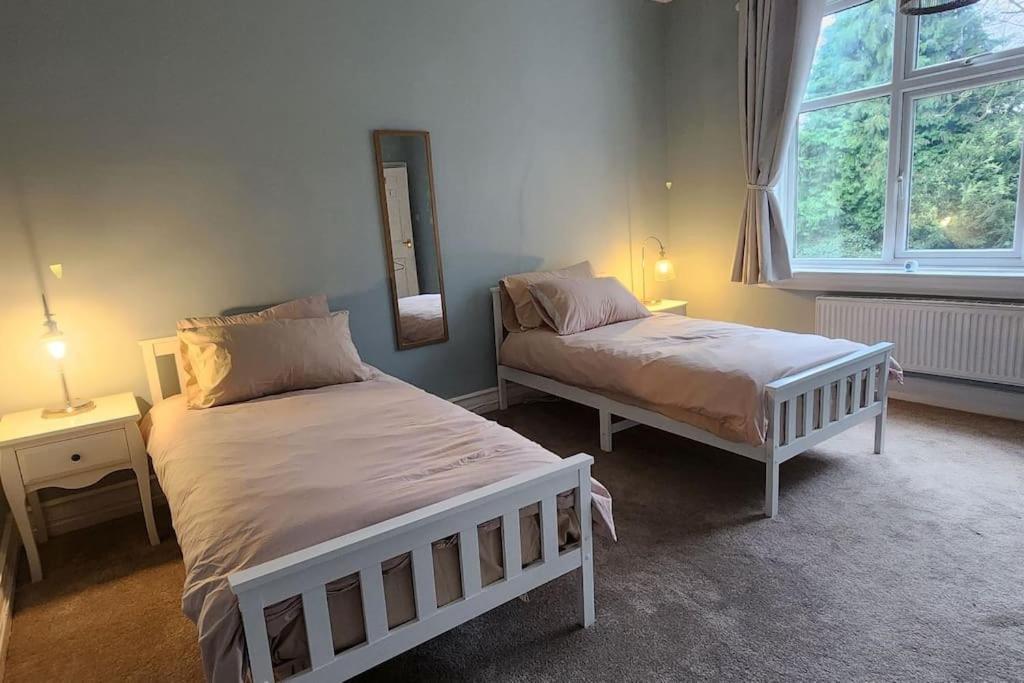 Spacious Guest Flat Near Roundhay Park 리즈 외부 사진