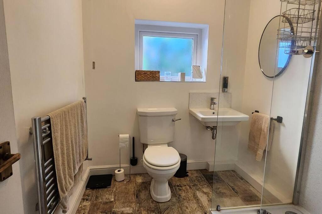 Spacious Guest Flat Near Roundhay Park 리즈 외부 사진